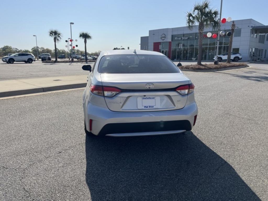 2022 Toyota Corolla - $24,000