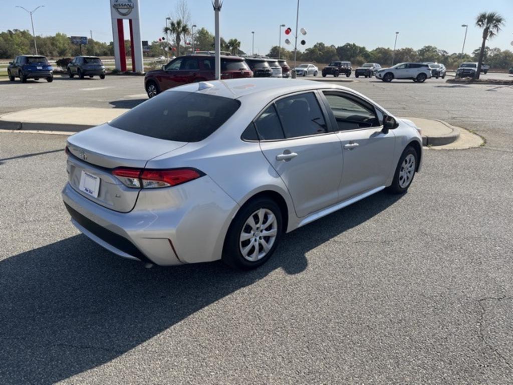 2022 Toyota Corolla - $24,000