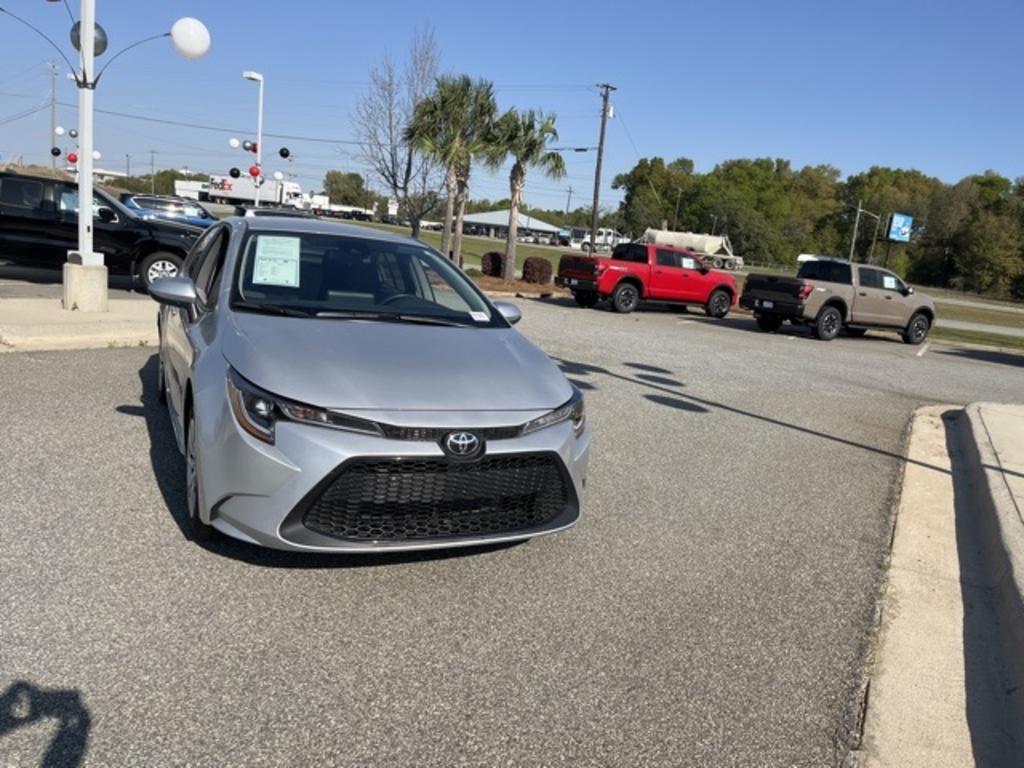 2022 Toyota Corolla - $24,000
