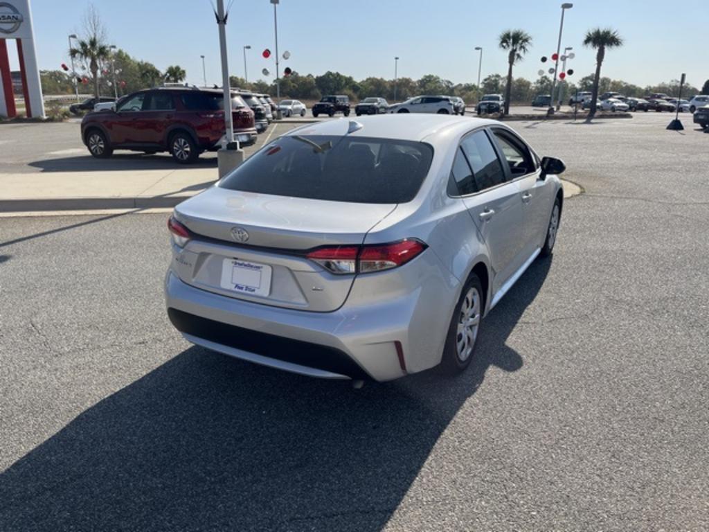 2022 Toyota Corolla - $24,000