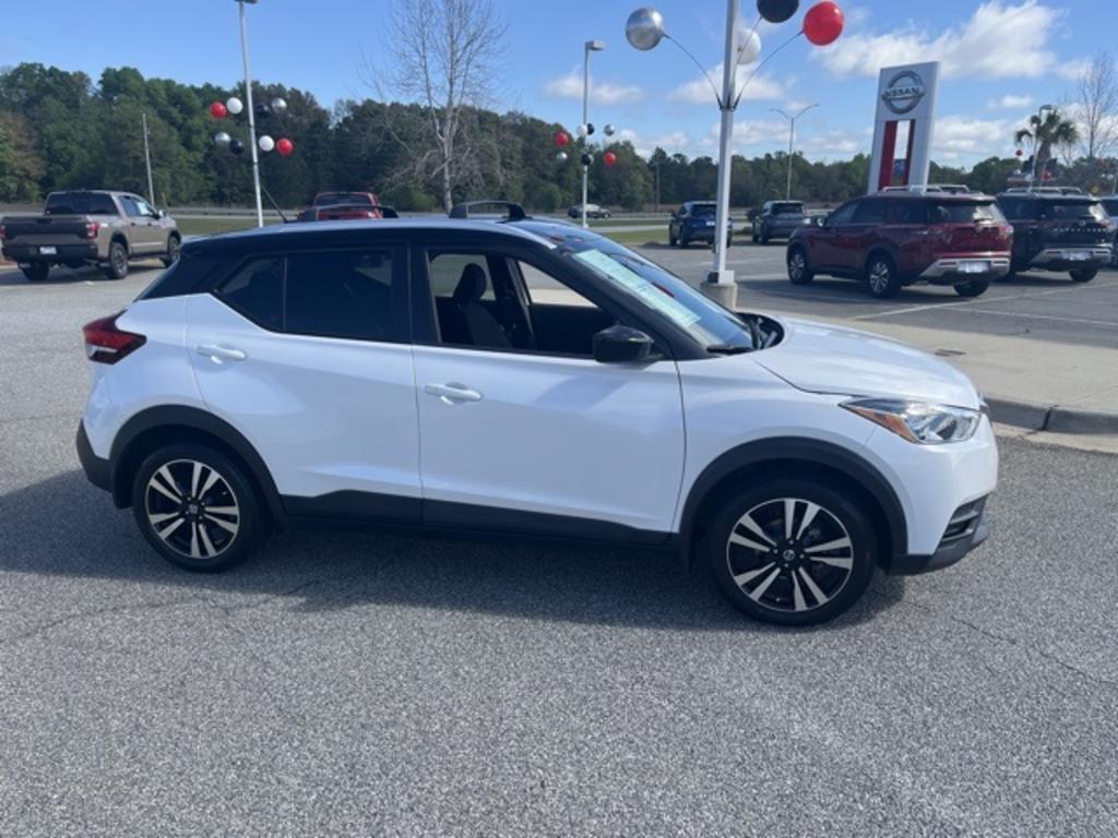 2019 Nissan Kicks - $19,000
