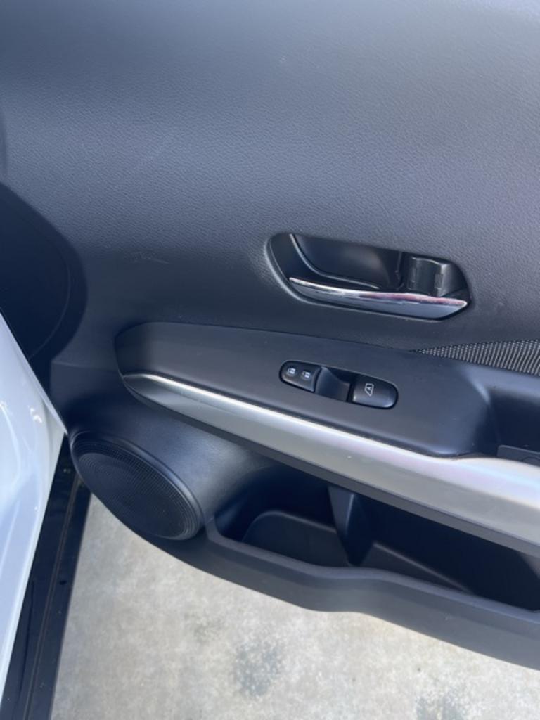 2019 Nissan Kicks - $19,000