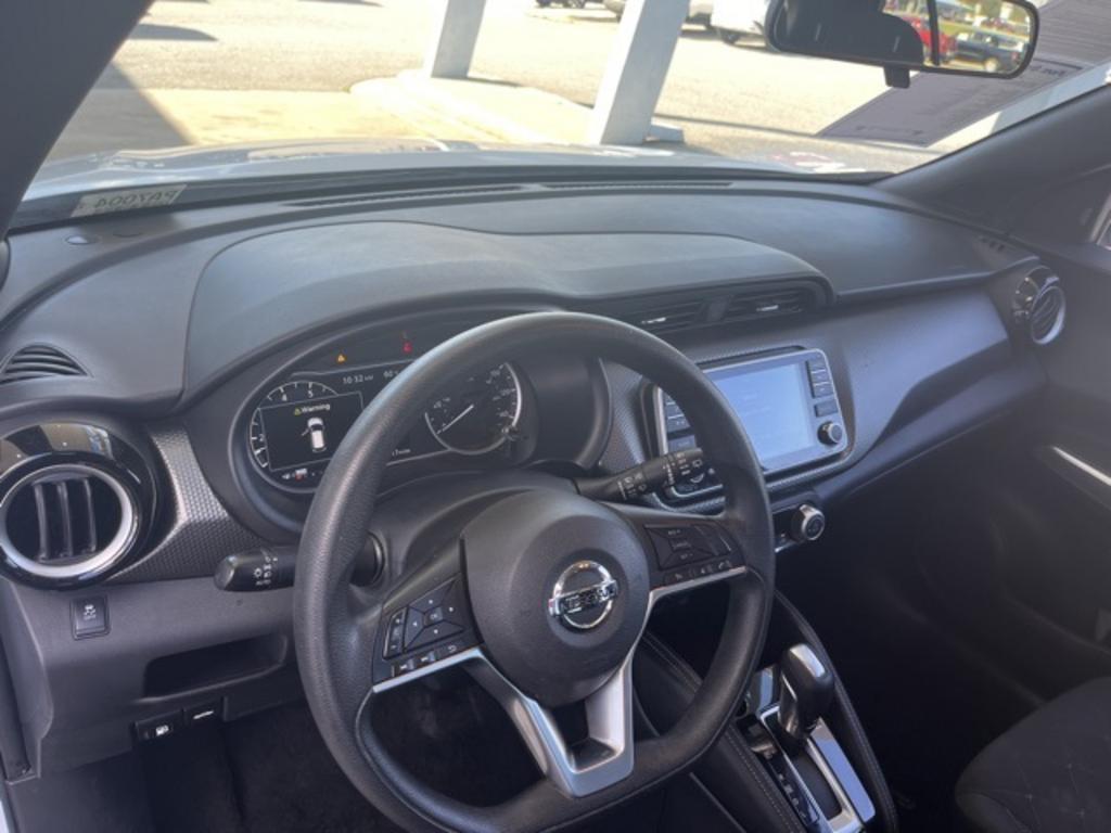 2019 Nissan Kicks - $19,000