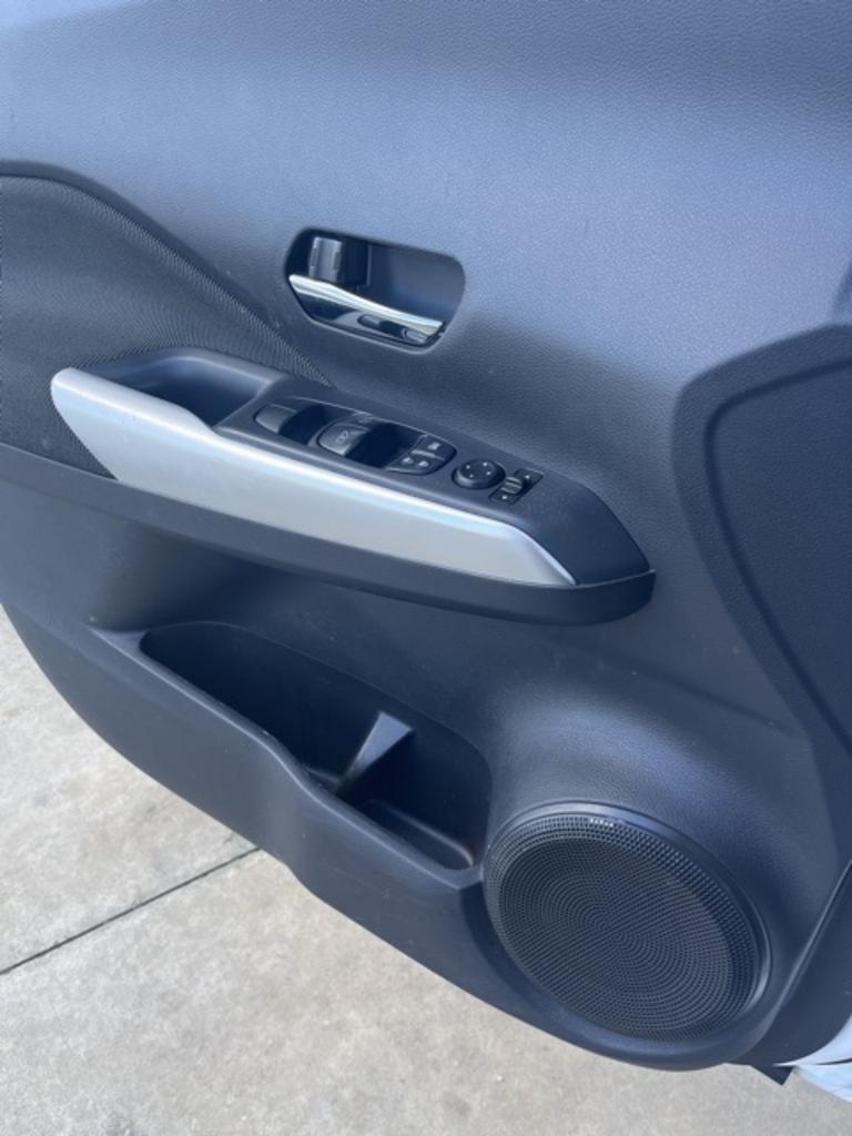 2019 Nissan Kicks - $19,000
