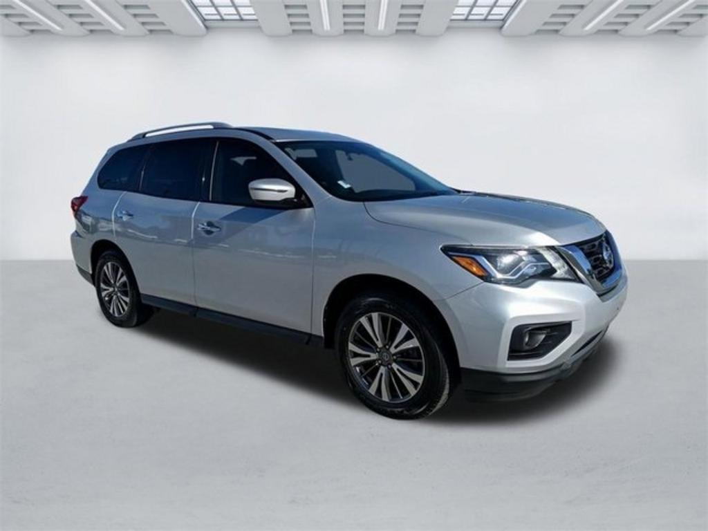 2019 Nissan Pathfinder - $23,000