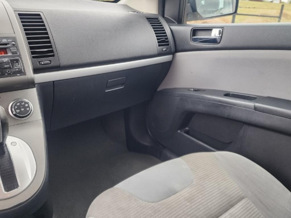 2010 Nissan Sentra - $7,500