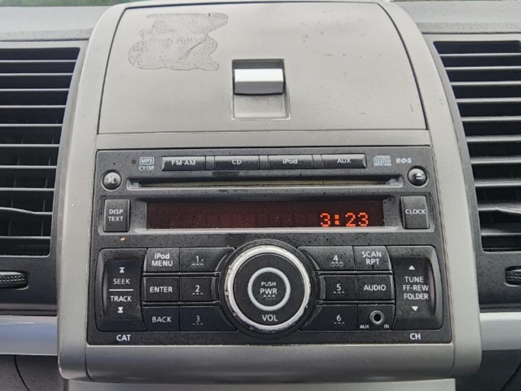 2010 Nissan Sentra - $7,500