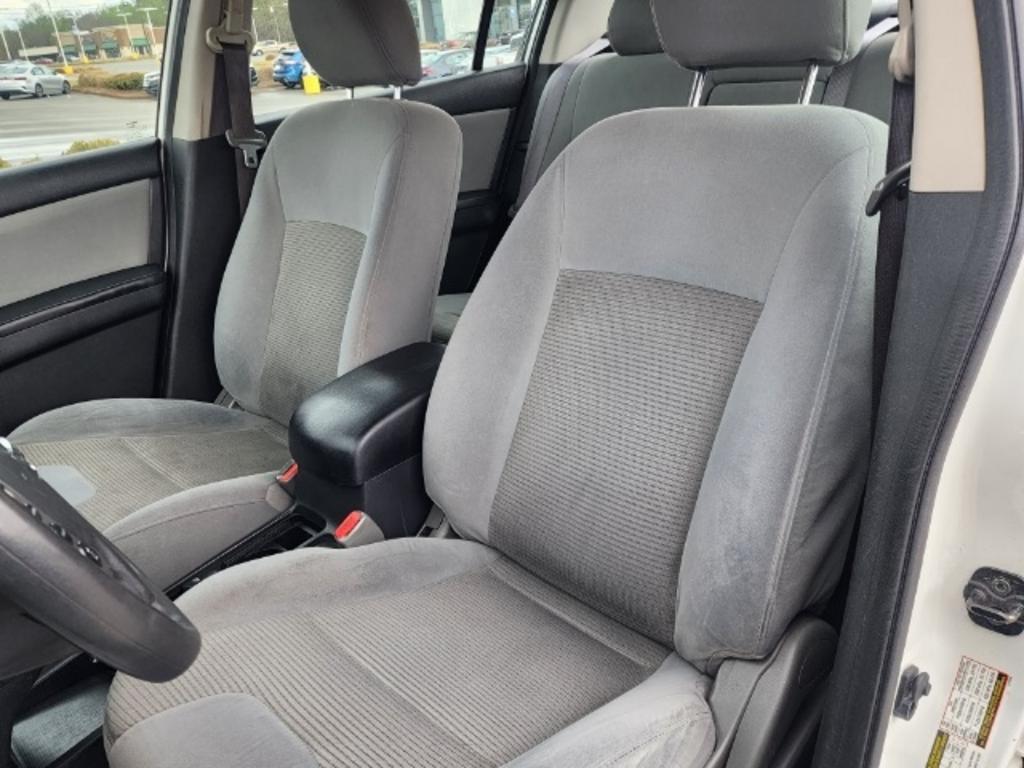2010 Nissan Sentra - $7,500