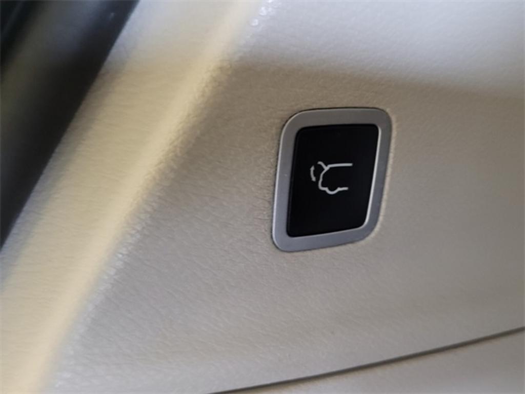 2017 Chrysler Pacifica - $21,000