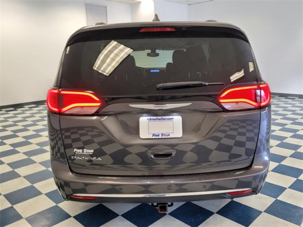 2017 Chrysler Pacifica - $21,000