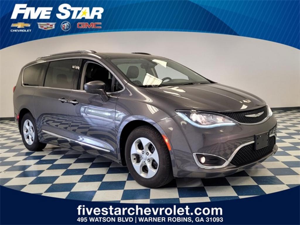 2017 Chrysler Pacifica - $21,000