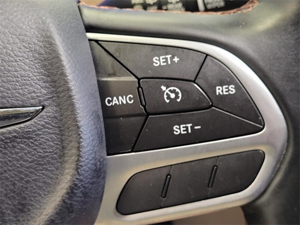 2017 Chrysler Pacifica - $21,000