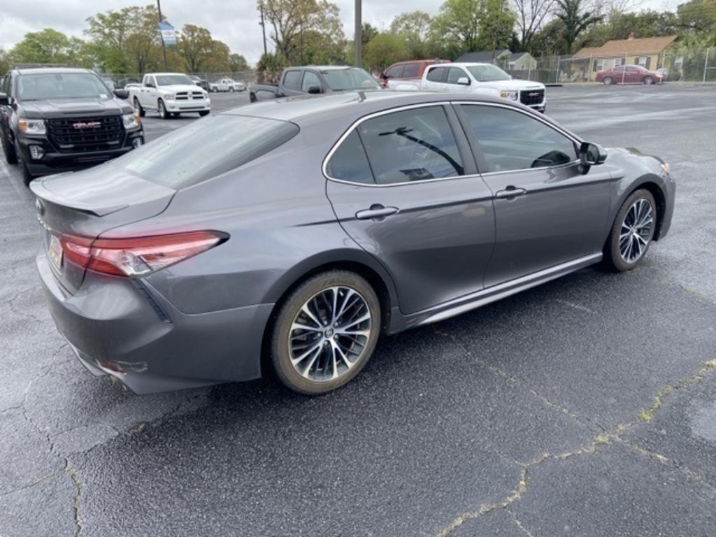 2018 Toyota Camry - $18,000