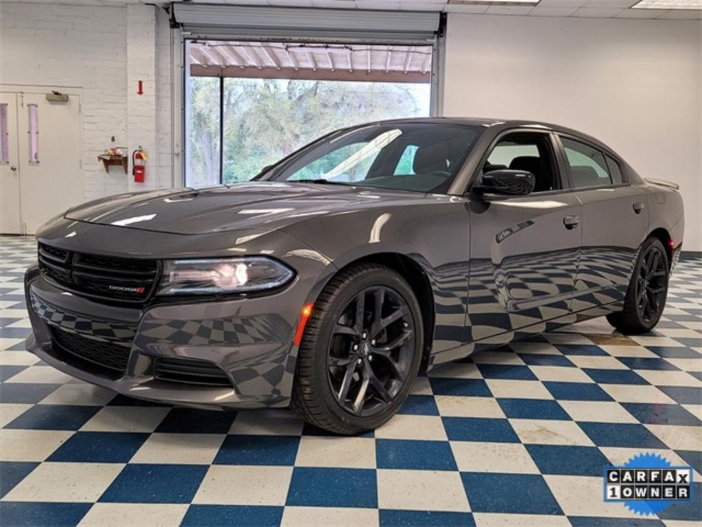 2020 Dodge Charger - $21,500