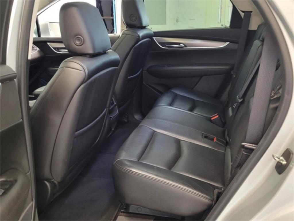 2017 Cadillac XT5 - $22,500