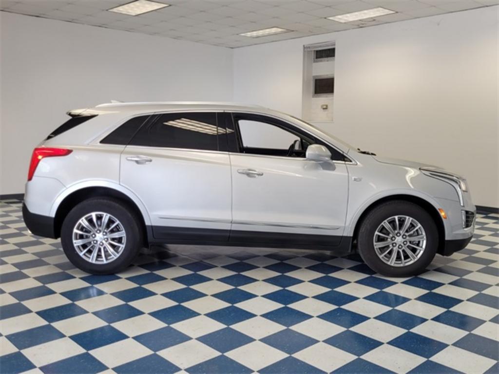 2017 Cadillac XT5 - $22,500