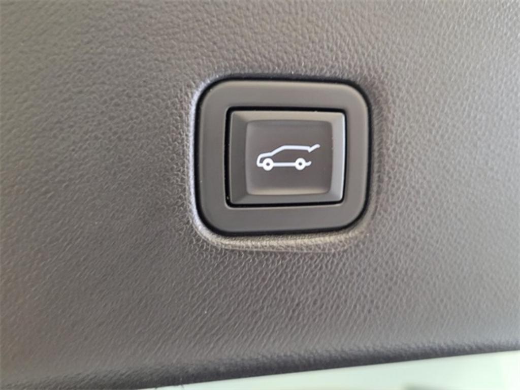 2020 Chevrolet Blazer - $36,000
