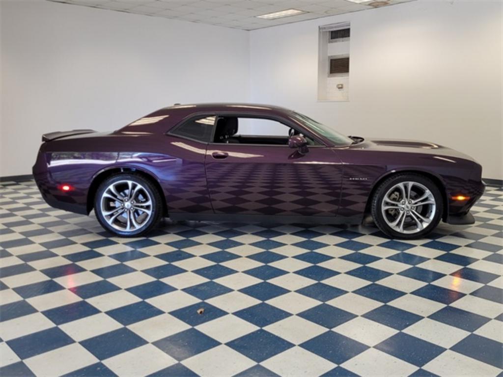 2021 Dodge Challenger - $32,000