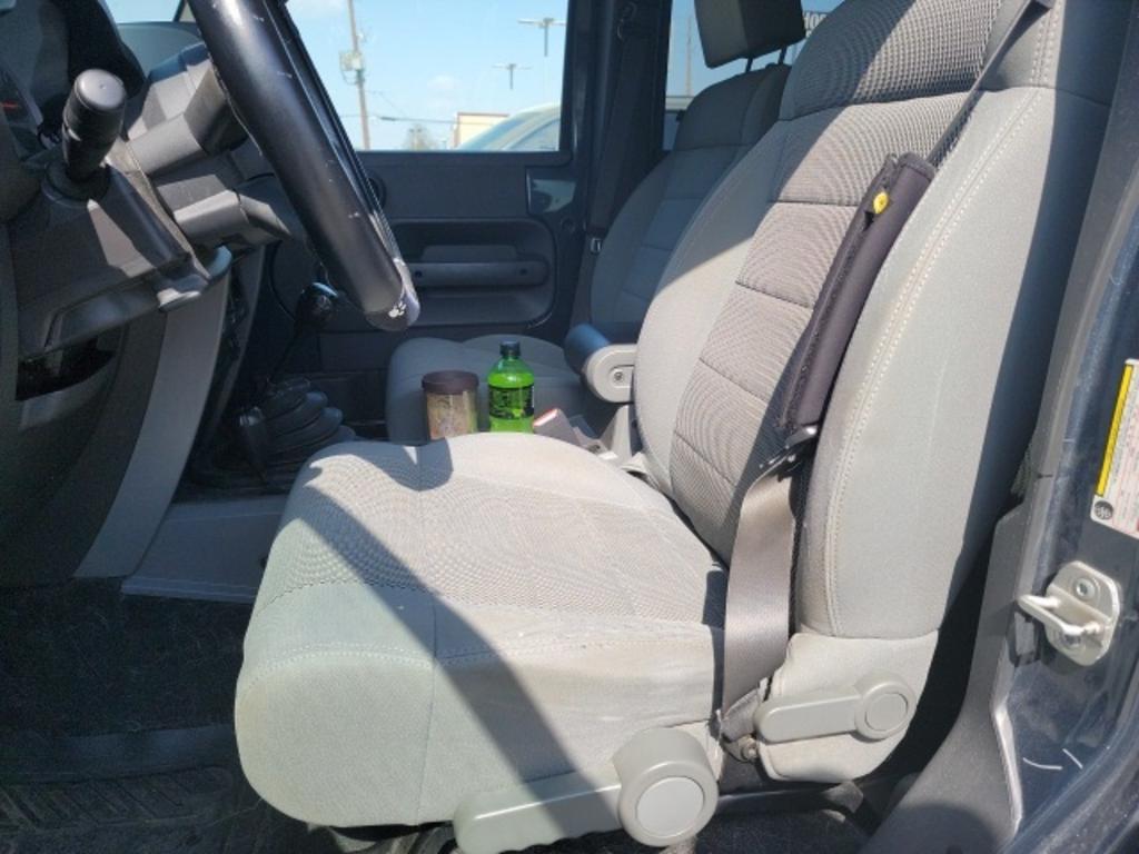2007 Jeep Wrangler - $13,000