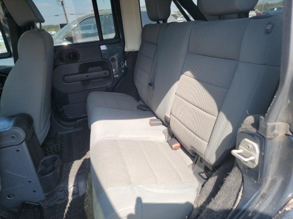 2007 Jeep Wrangler - $13,000