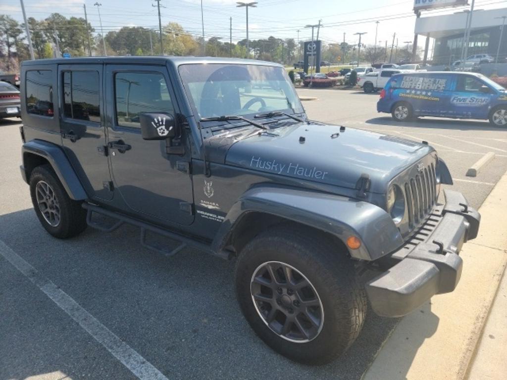 2007 Jeep Wrangler - $13,000