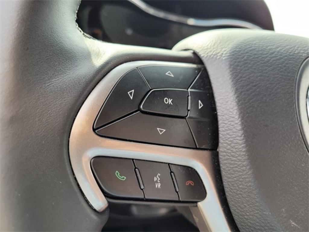 2019 Jeep Cherokee - $25,000