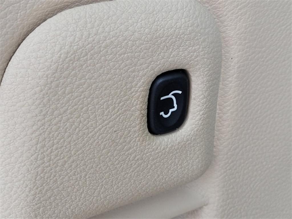 2018 Jeep Cherokee - $29,000