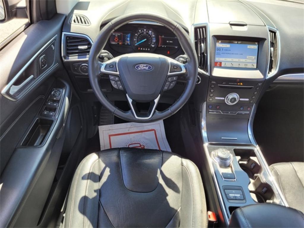 2019 Ford Edge Titanium photo