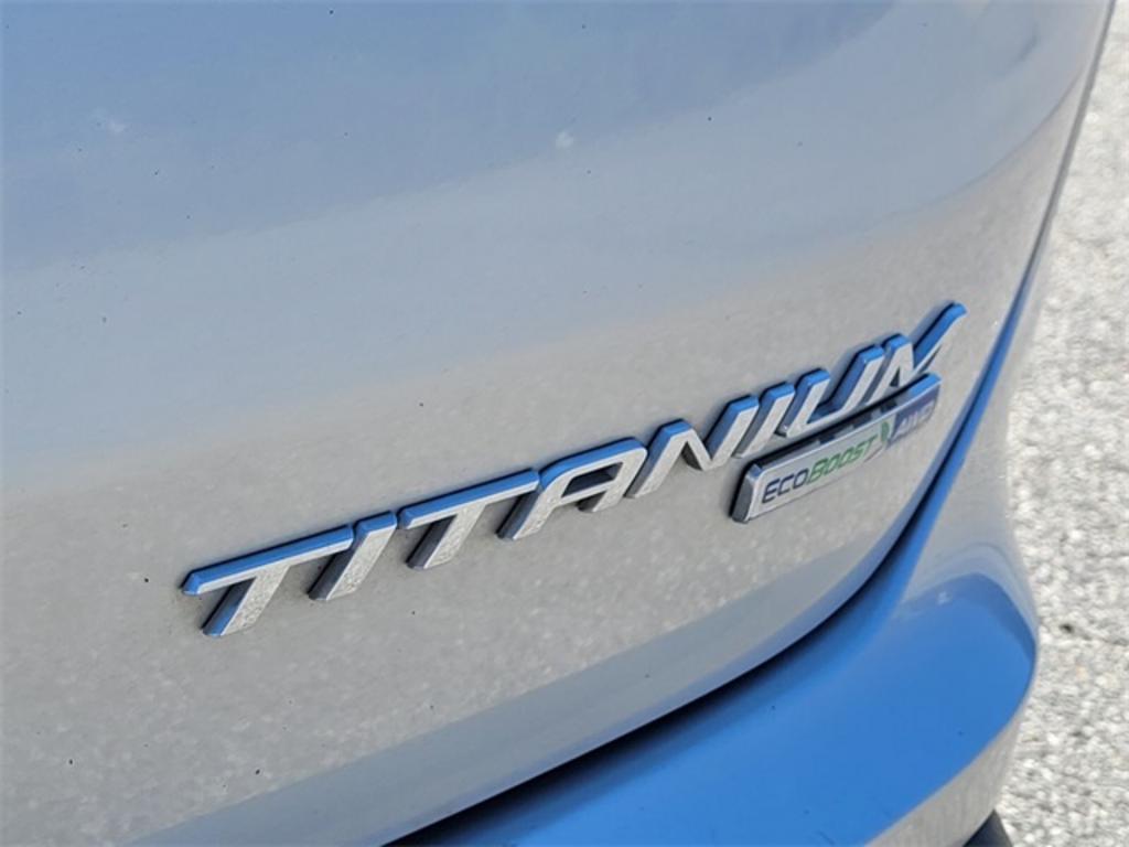2019 Ford Edge Titanium photo