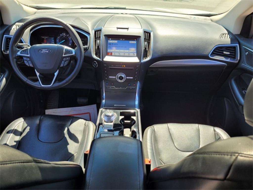 2019 Ford Edge Titanium photo