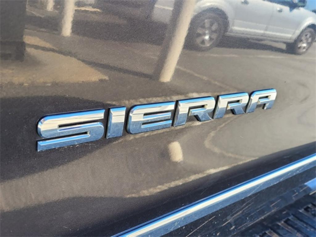 2015 GMC Sierra 1500 - $26,000