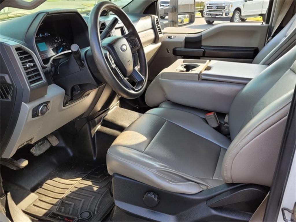 2018 Ford F-450 - $46,500