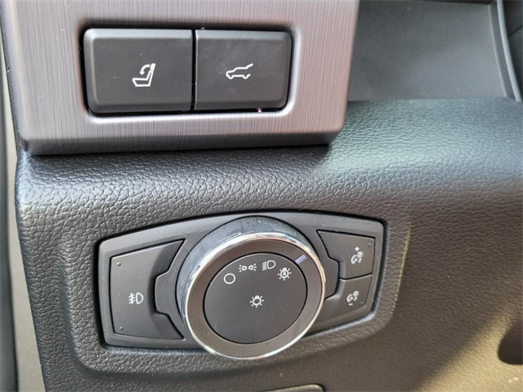 2020 Ford Expedition - $52,000