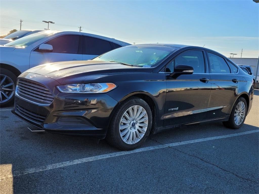 2016 Ford Fusion - $13,500