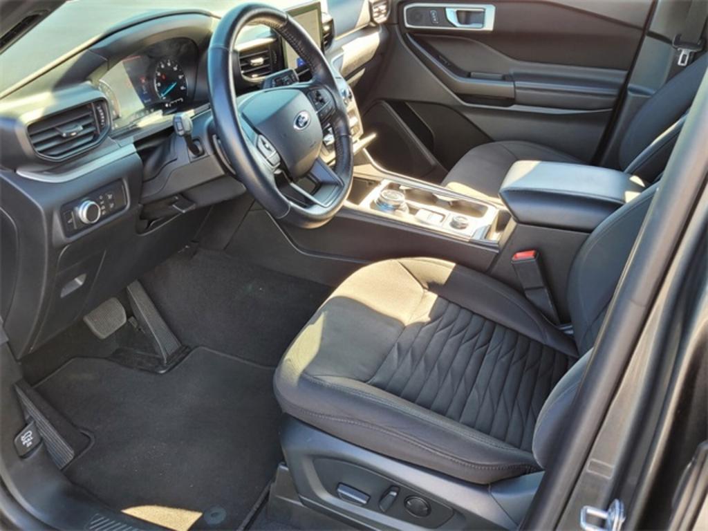2020 Ford Explorer - $31,000