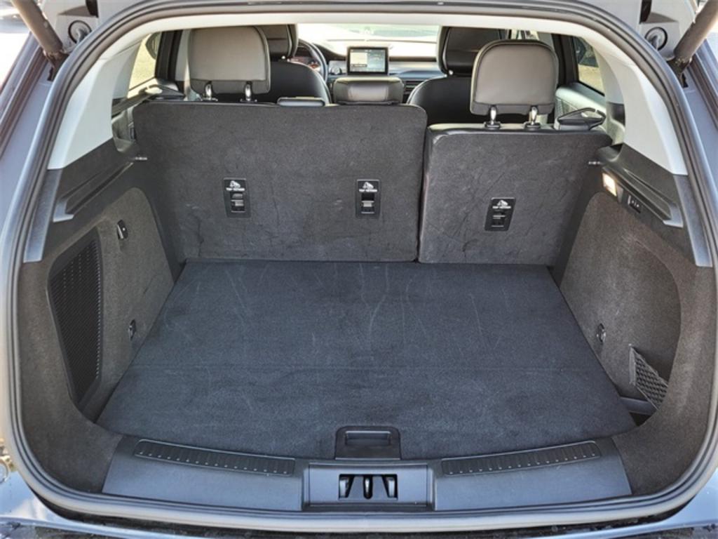 2020 Lincoln Corsair - $32,000