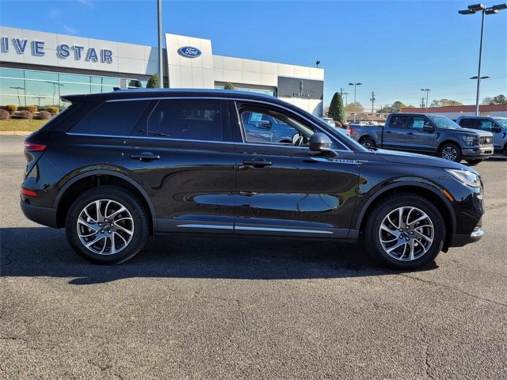 2020 Lincoln Corsair - $32,000