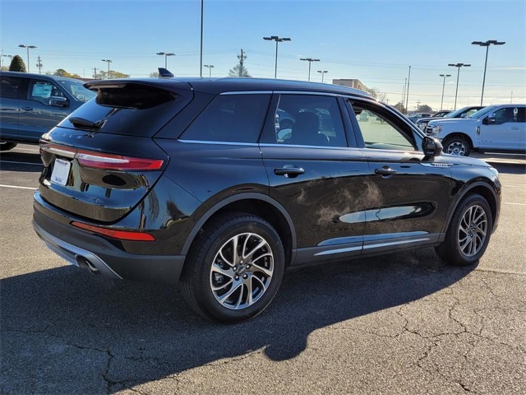 2020 Lincoln Corsair - $32,000