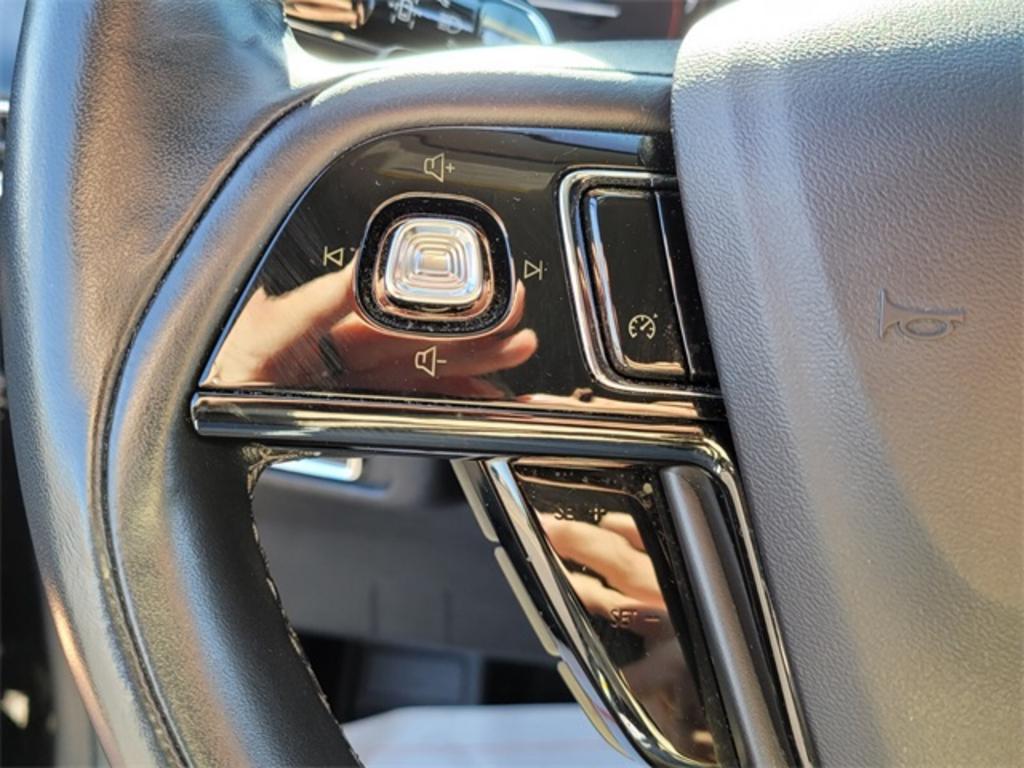 2020 Lincoln Corsair - $32,000