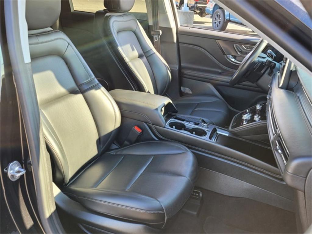 2020 Lincoln Corsair - $32,000