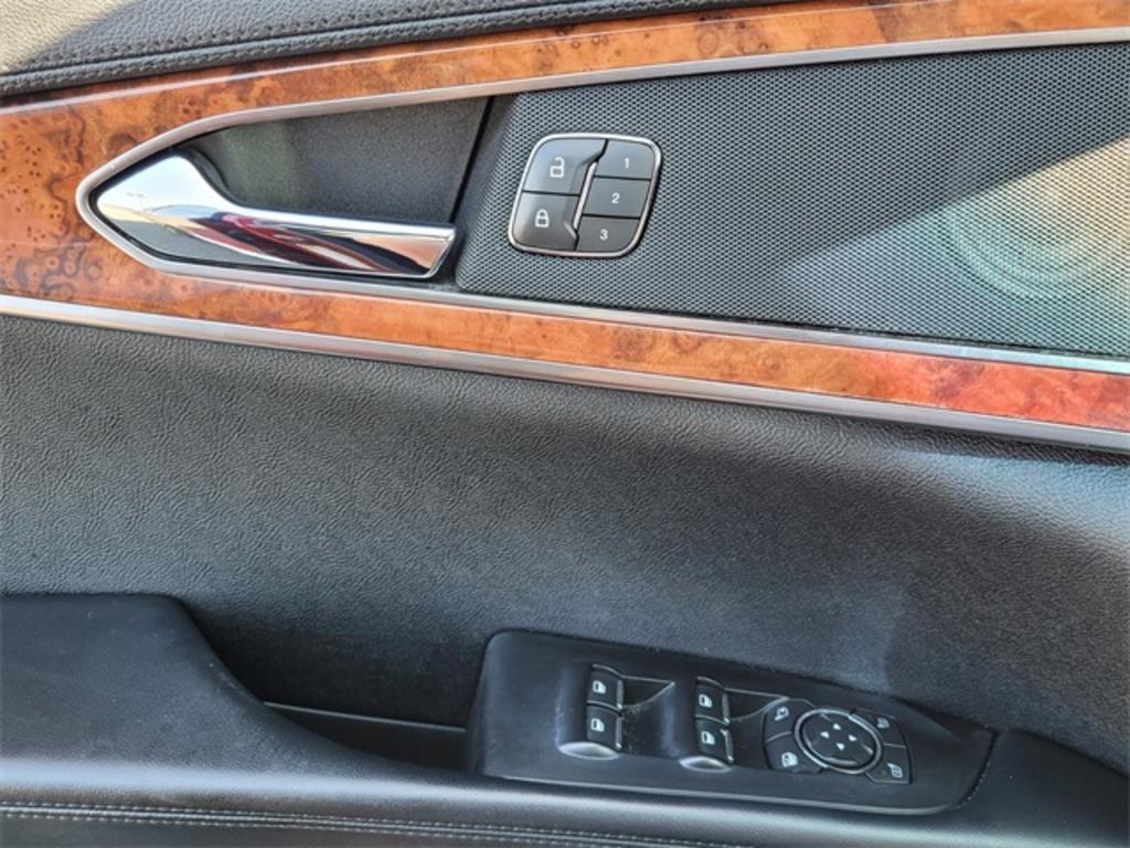 2019 Lincoln Nautilus - $31,000