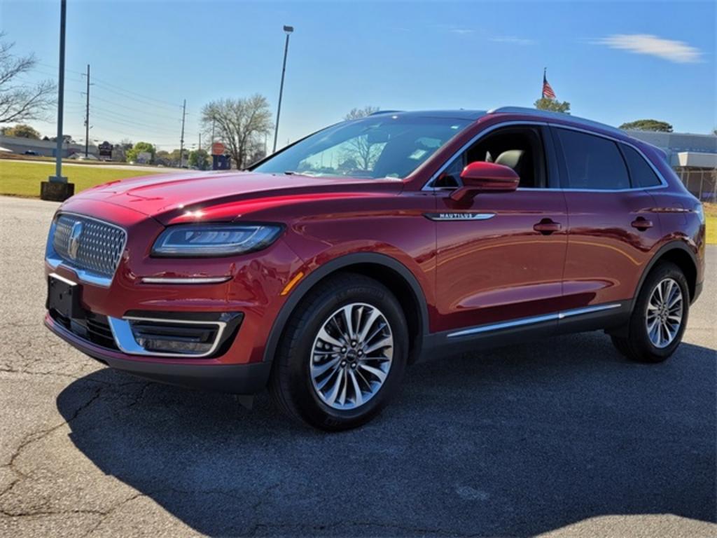 2019 Lincoln Nautilus - $31,000