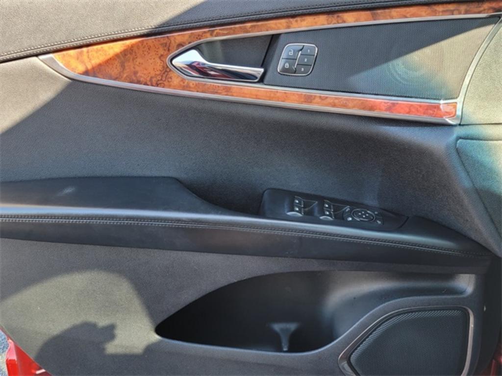 2019 Lincoln Nautilus - $31,000