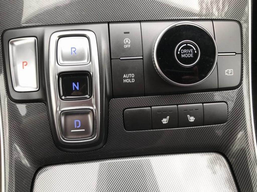 2022 Hyundai Santa Fe - $28,500
