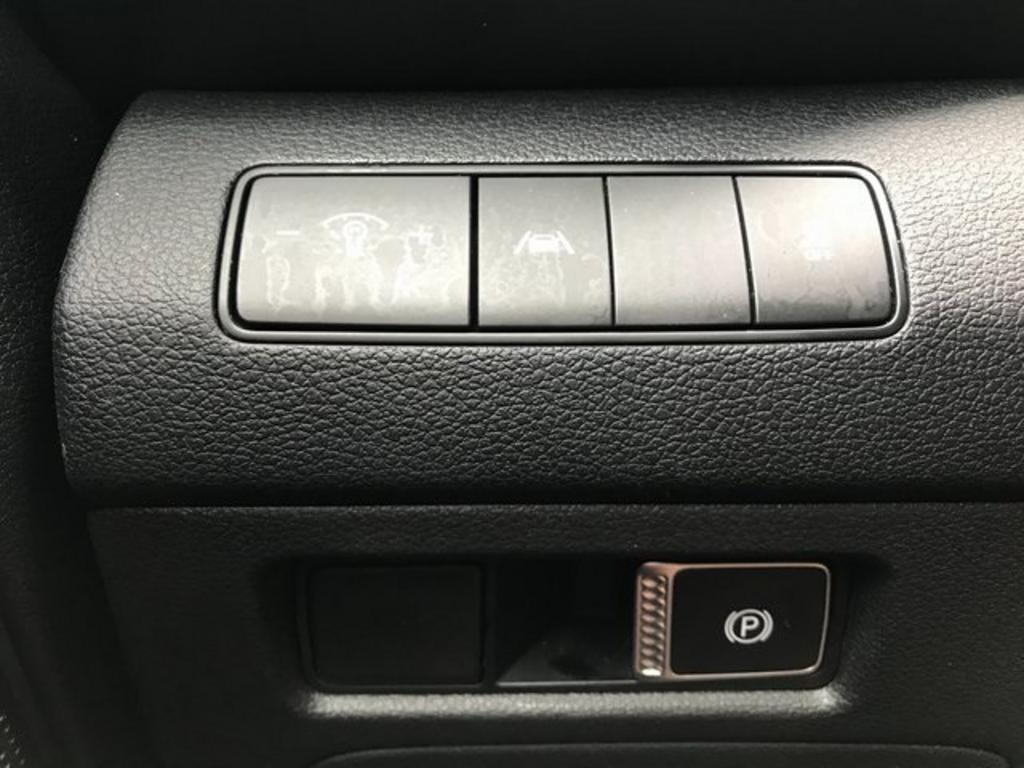 2022 Hyundai Santa Fe - $28,500