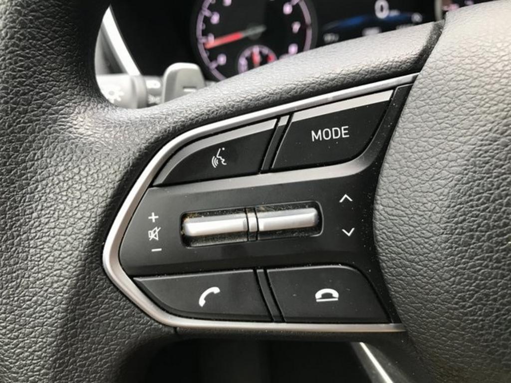 2022 Hyundai Santa Fe - $28,500