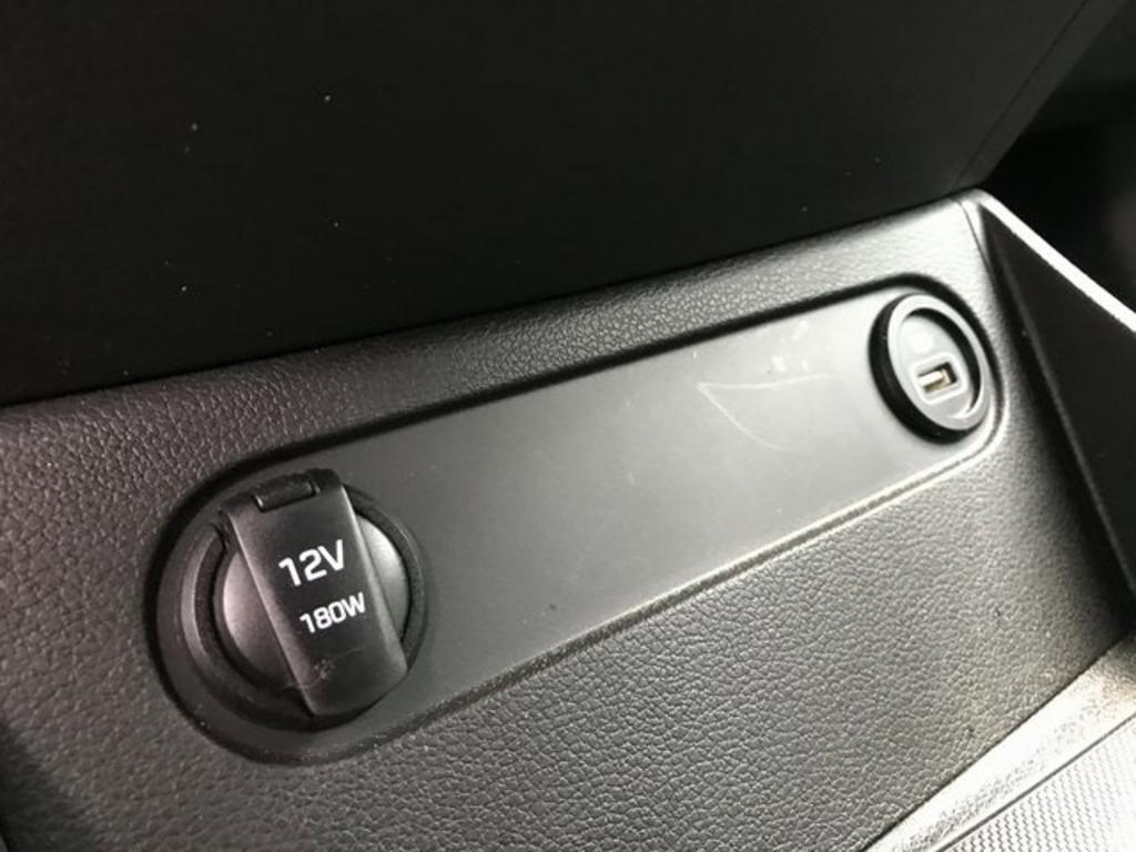 2022 Hyundai Santa Fe - $28,500