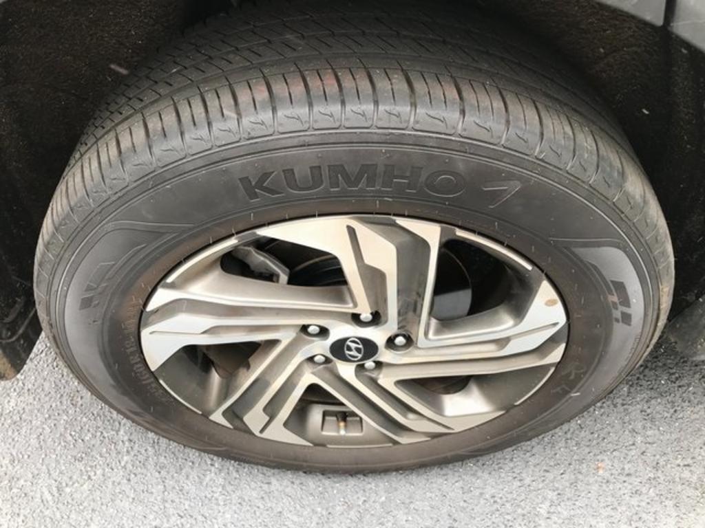 2022 Hyundai Santa Fe - $28,500