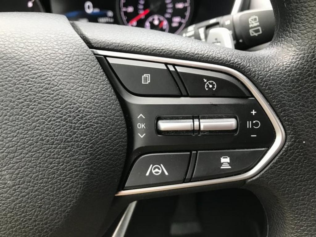 2022 Hyundai Santa Fe - $28,500