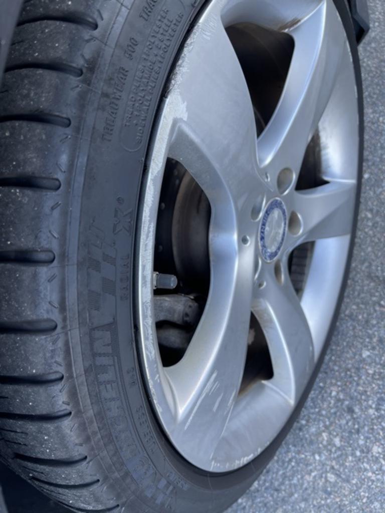 2014 Mercedes-Benz C-Class - $17,000